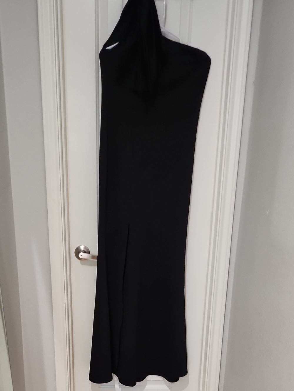 Elegant One-Shoulder Black Evening Dress